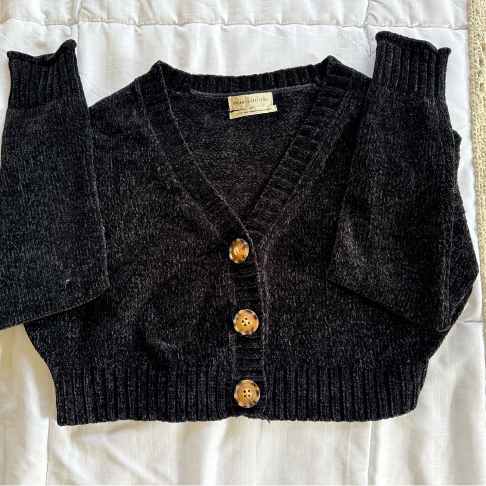 Urban outfitters cropped sweater